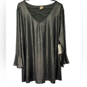 89th & Madison Women's Silver/Black Metallic Lace-up V-Neck Shirt -M38